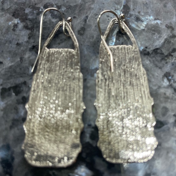 2/$25 or 3/$35 NWOT Azure blue and embellished glossy silvertone enamel earrings - Picture 4 of 4